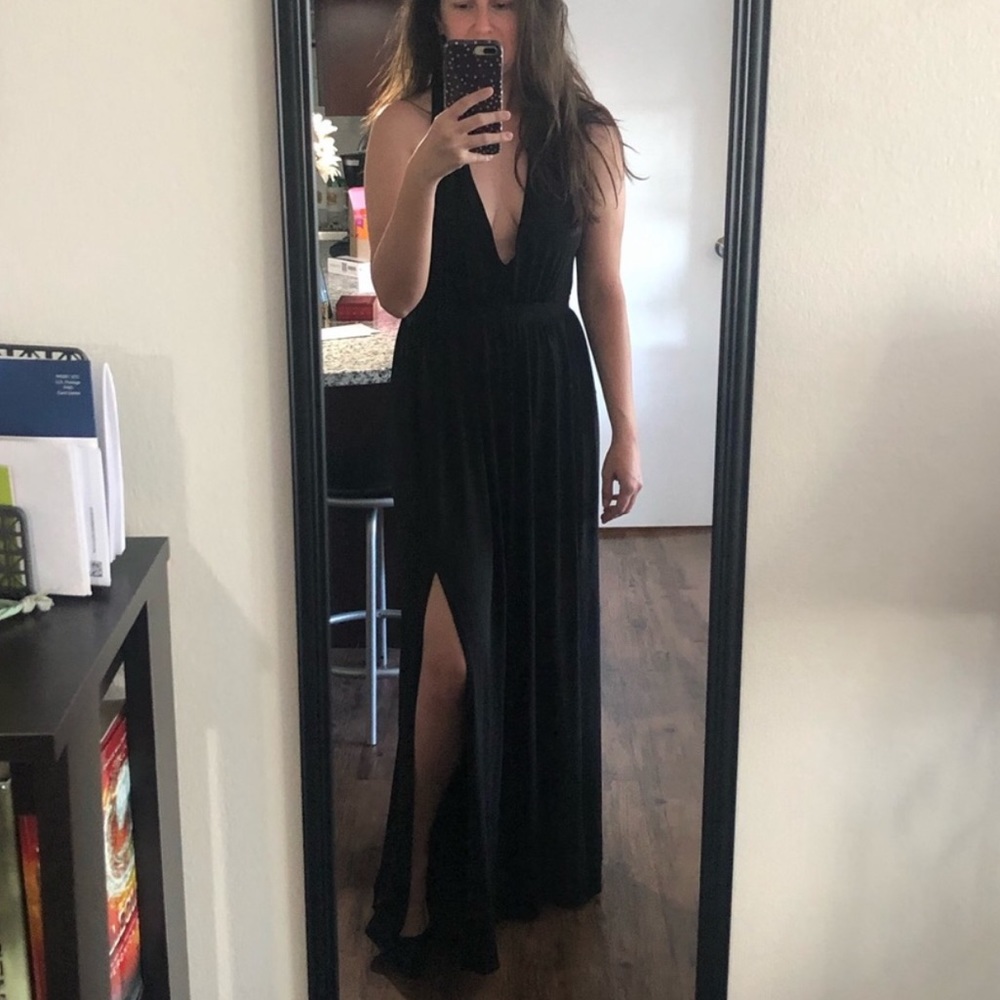 NWOT Express Deep V Twist Back Maxi Dress